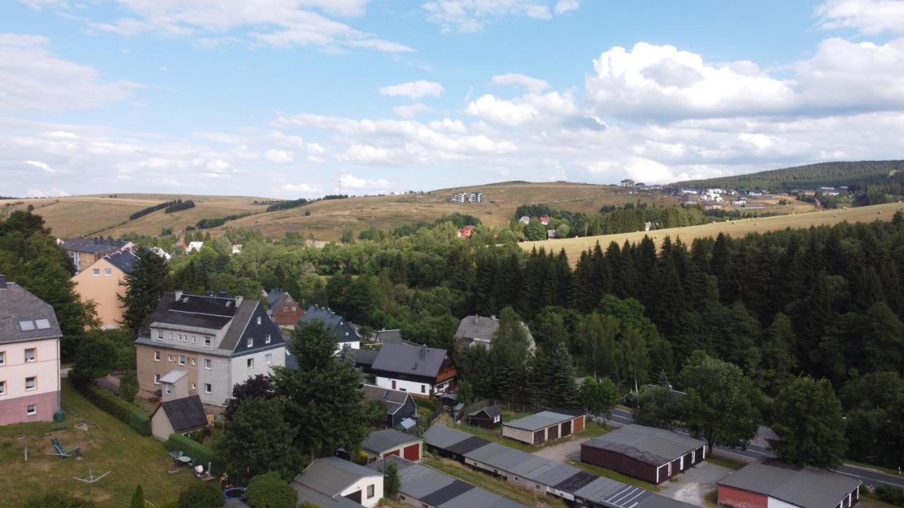 Ferienwohnungen Zauberberg, Schneehase & Glitzerhirsch Oberwiesenthal Ngoại thất bức ảnh