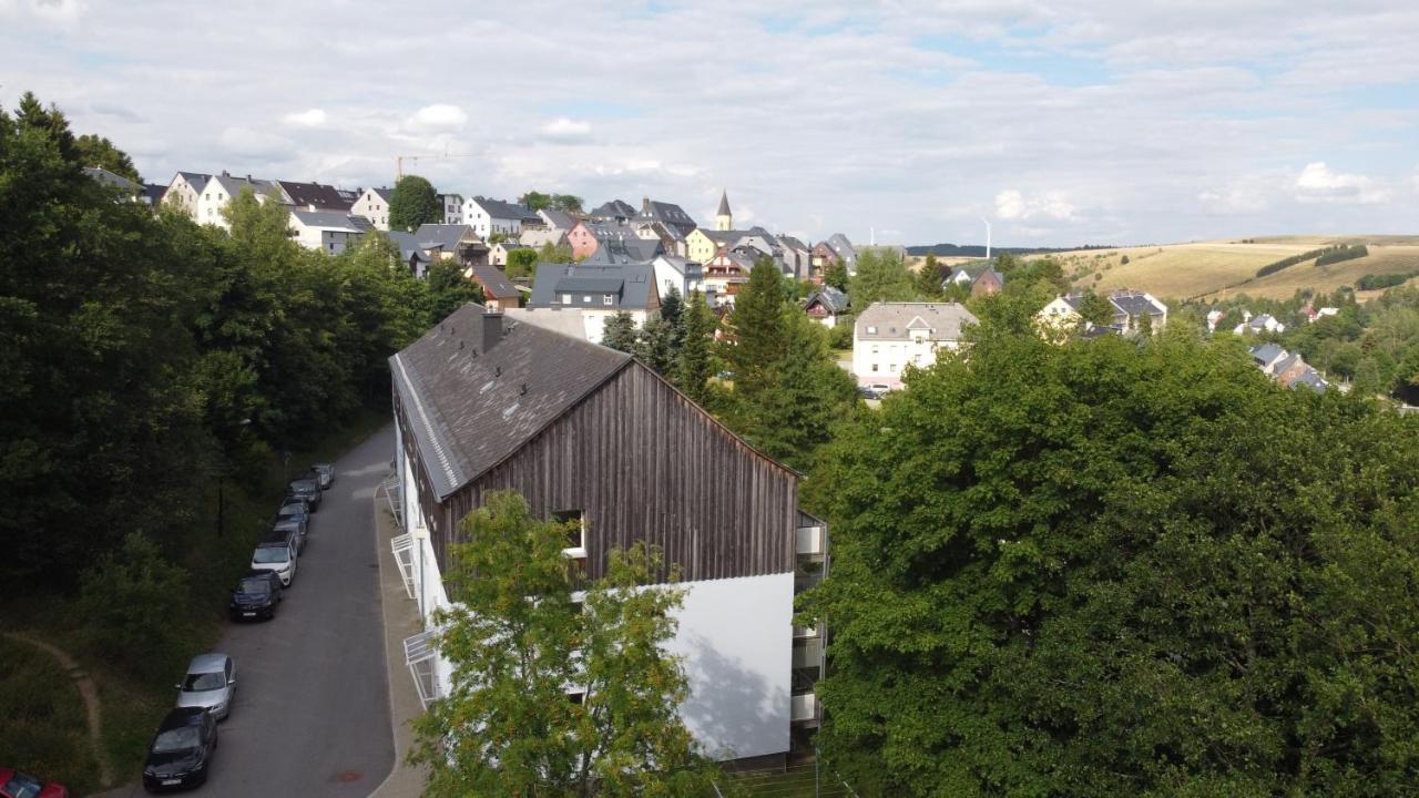 Ferienwohnungen Zauberberg, Schneehase & Glitzerhirsch Oberwiesenthal Ngoại thất bức ảnh