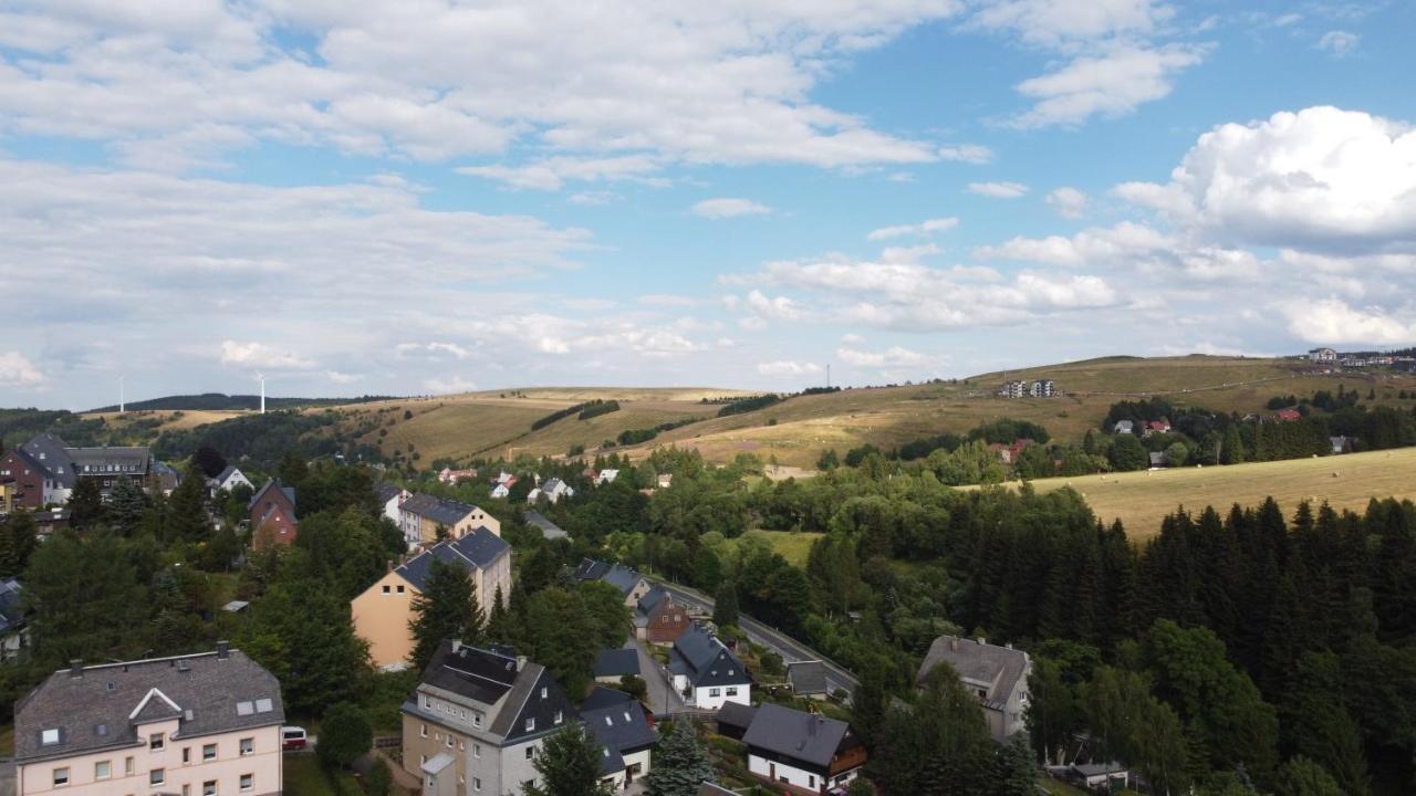 Ferienwohnungen Zauberberg, Schneehase & Glitzerhirsch Oberwiesenthal Ngoại thất bức ảnh