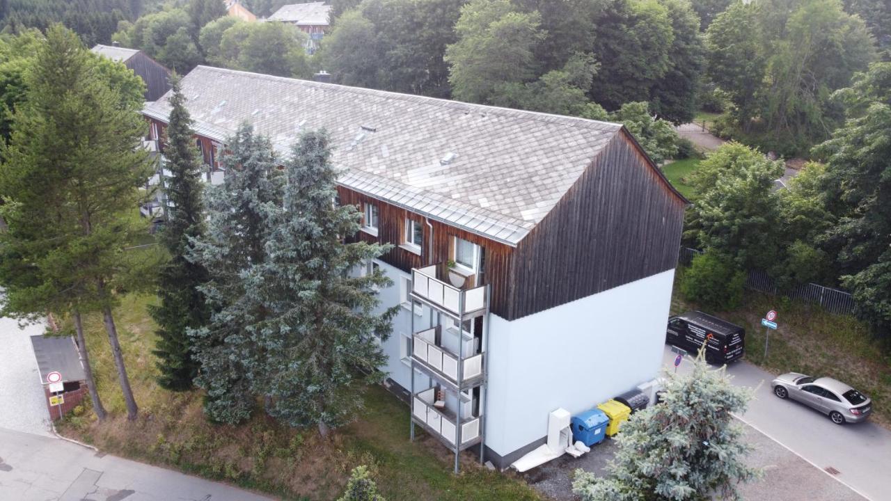 Ferienwohnungen Zauberberg, Schneehase & Glitzerhirsch Oberwiesenthal Ngoại thất bức ảnh